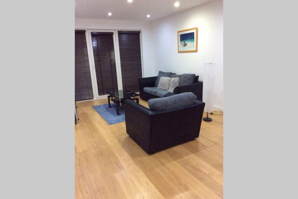 Max'Em Lexington Luxury Apartment Slough Buitenkant foto